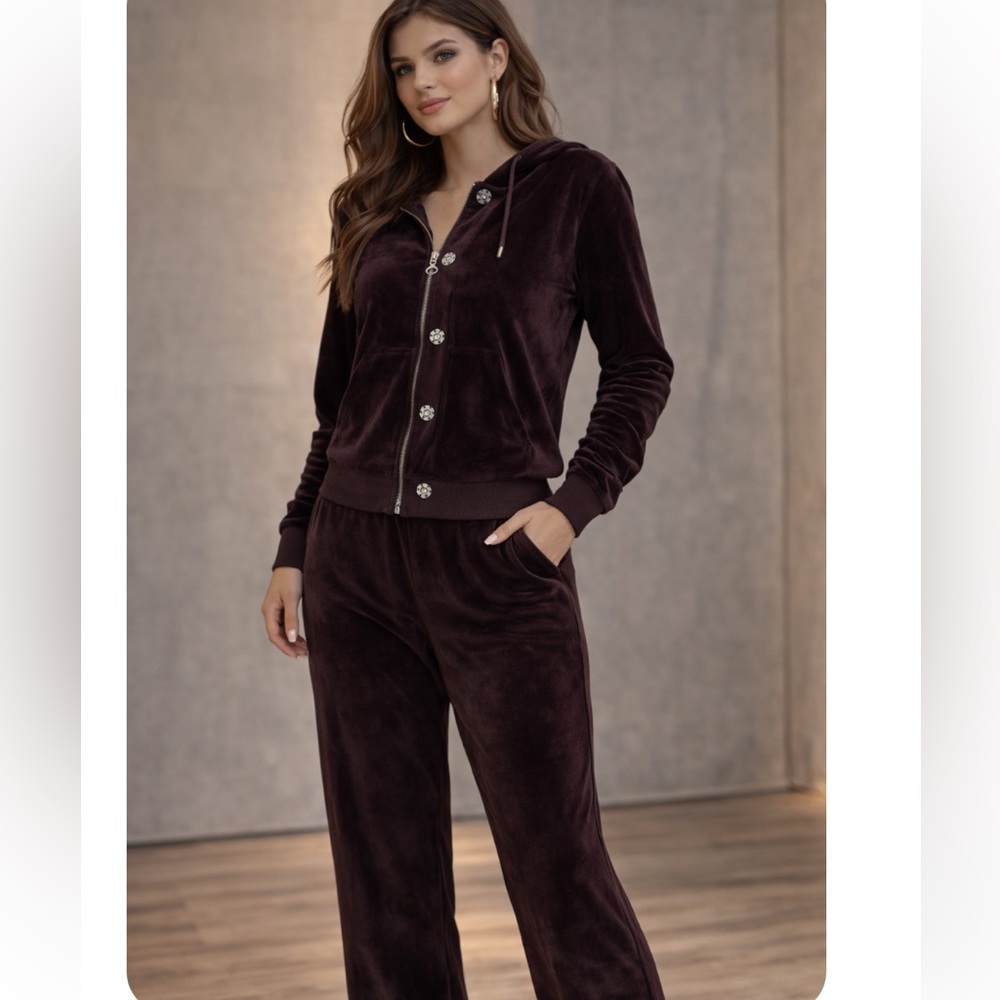 Jones New York Signature burgundy Velvet Apparel